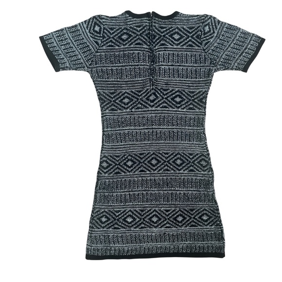 2/$18 ❤️ LOVE MARKS Geometric Patterned Black and White Sweater Dress Sz S - Picture 5 of 7
